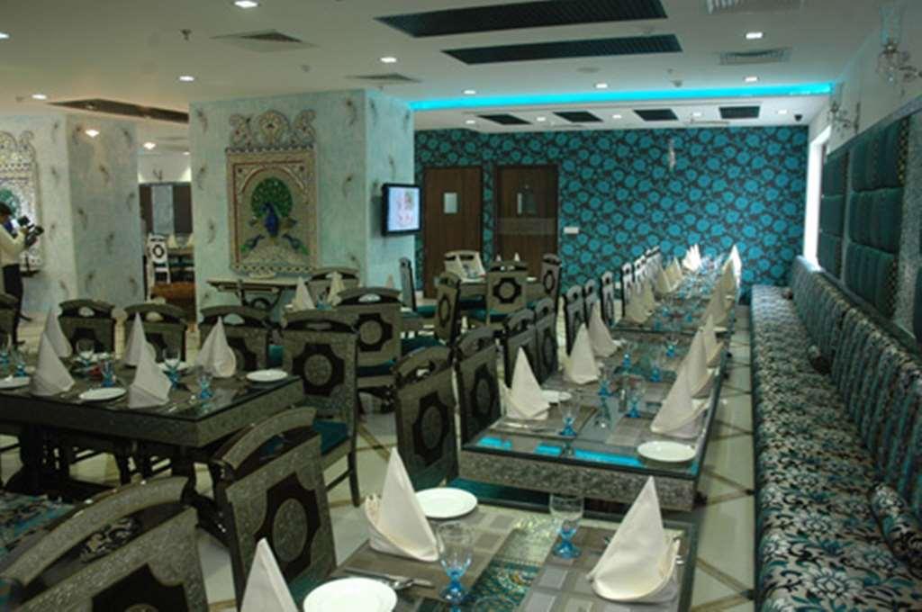 The Ashok, New Delhi Hotel Restaurant photo